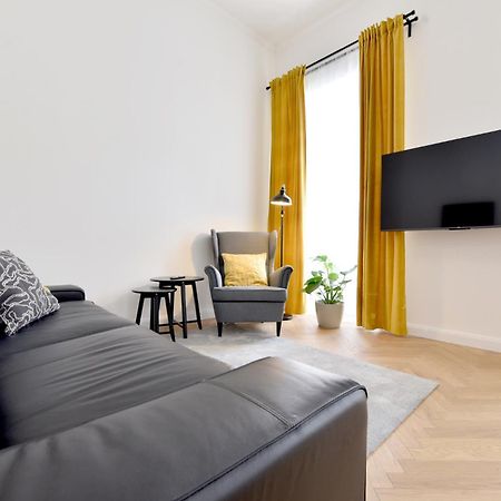 Apartman S Balkonom Trencin Exterior photo