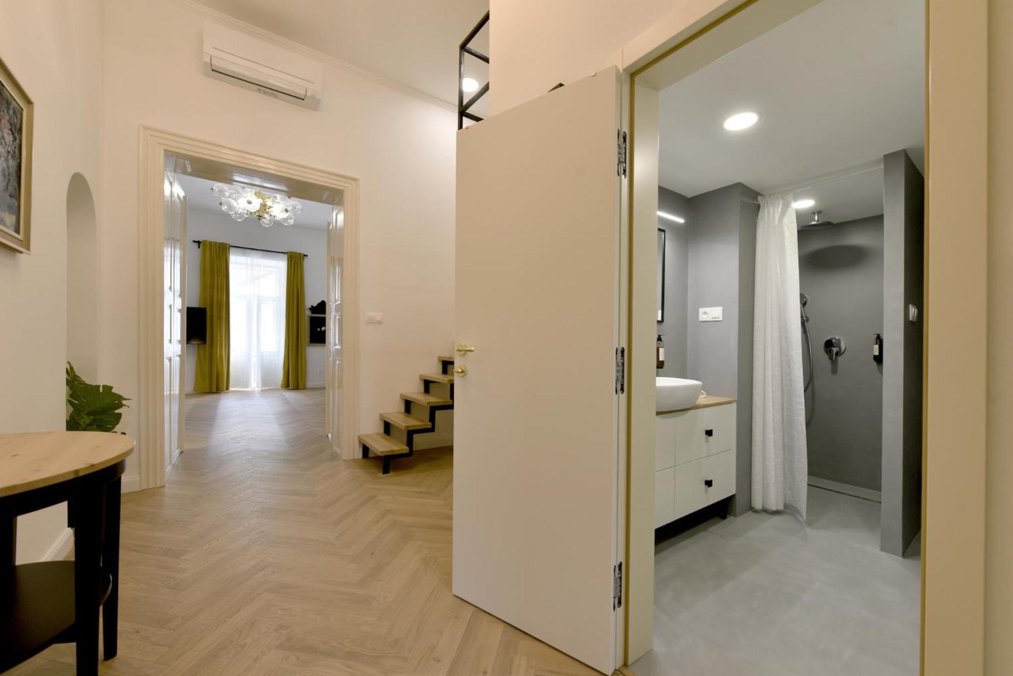 Apartman S Balkonom Trencin Exterior photo
